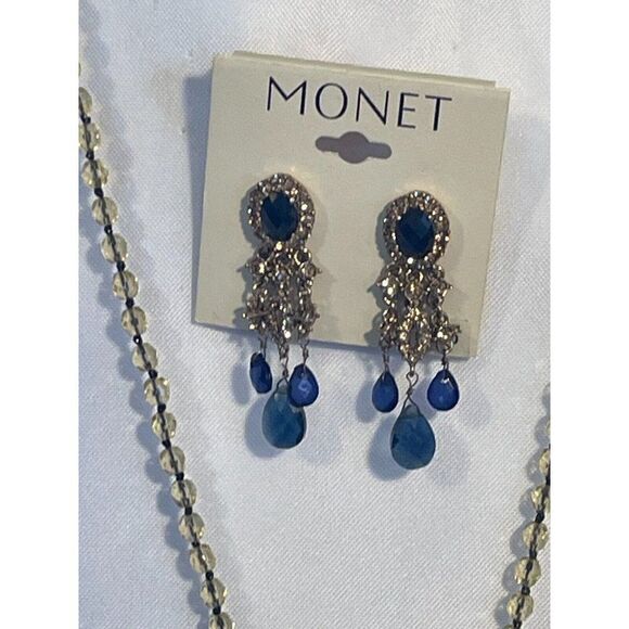 Monet Necklace Locket and earrings set Goldtone Navy Blue Beaded - Picture 4 of 5